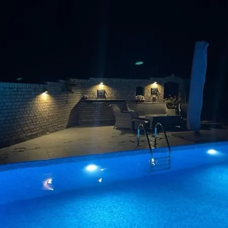 Fewo Am Teich Laage Exterior photo